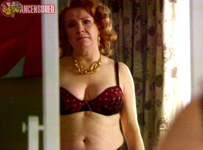 Melanie Hill