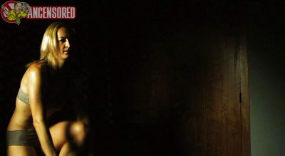 Zoe Bell